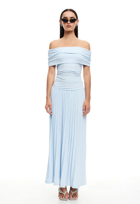 Louise - Robe Maxi Élégante Invitée Mariage Femme avec Épaules Dénudées et Jupe Plissée