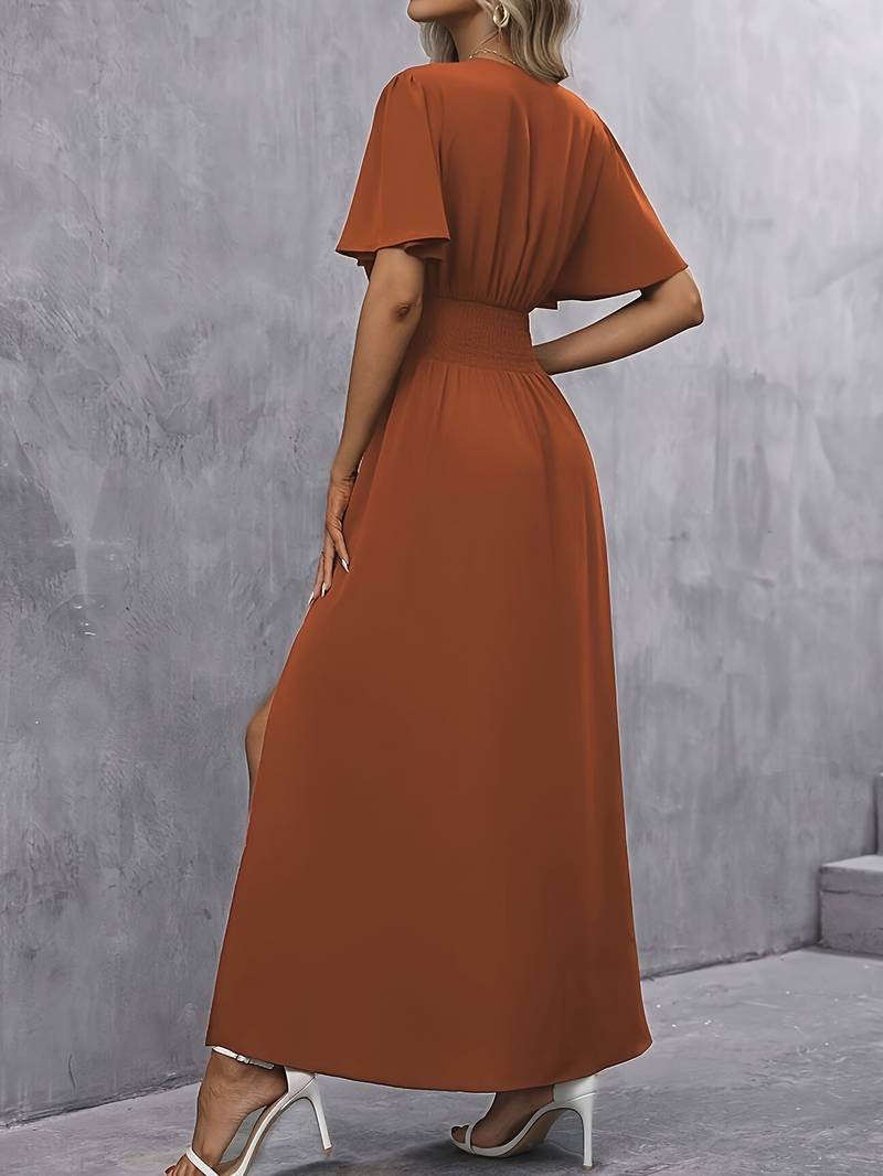 Lucie - Robe Maxi d'Été Femme Col V à Manches Papillon Taille Smockée et Fente Élégante
