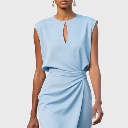 Manon - Robe Habillée Invitée Mariage Femme avec Encolure Découpée et Drapé Latéral