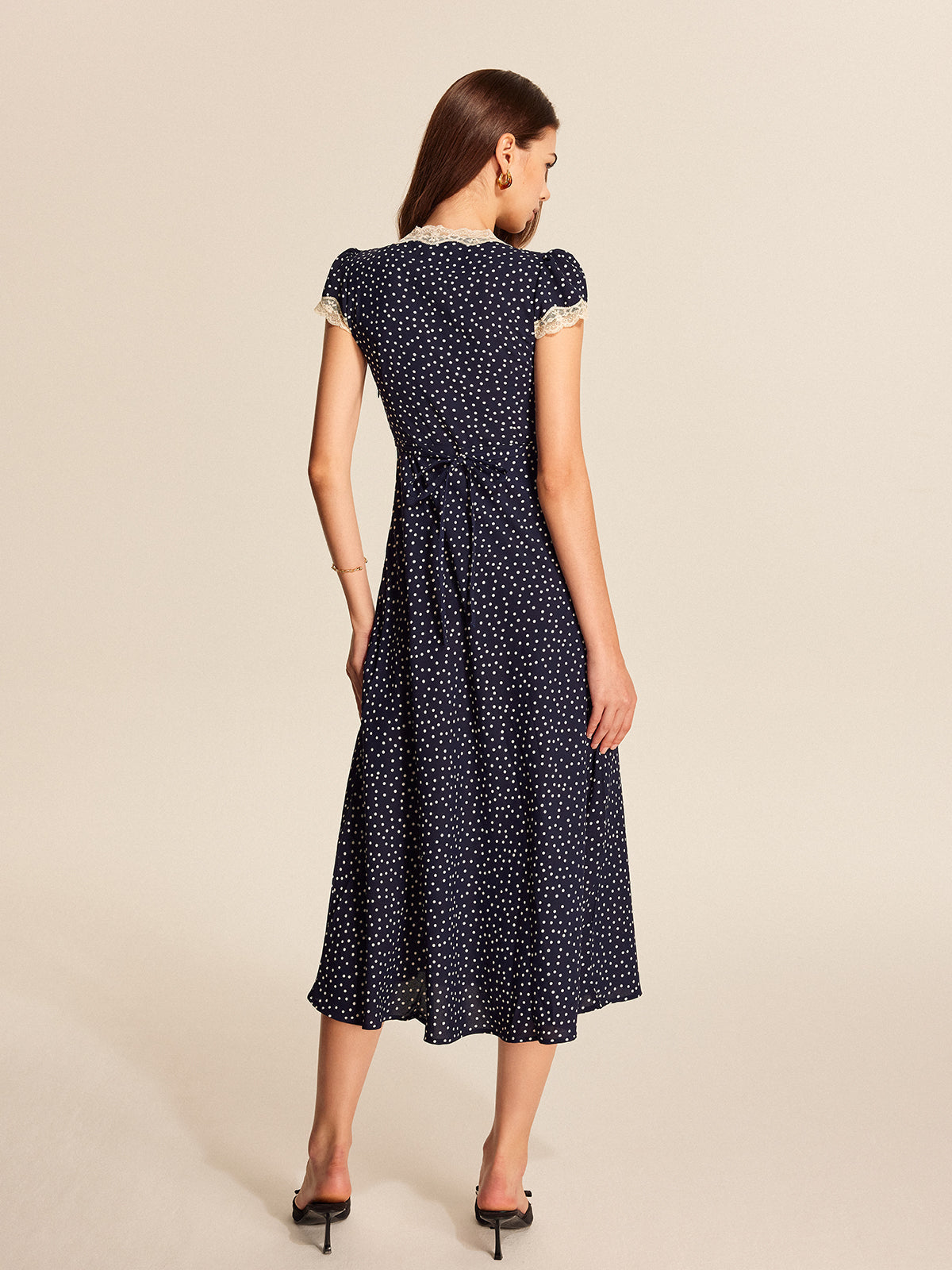 Marion - Robe Longue Romantique Femme avec Col Plongeant et Volant