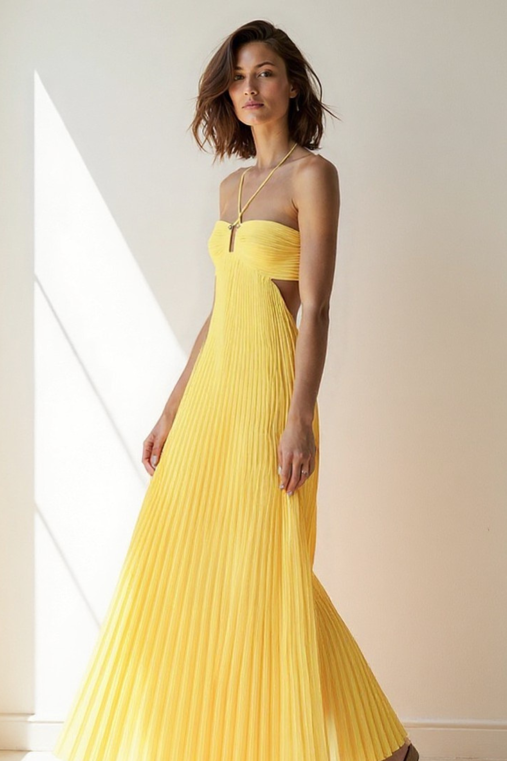 Robe Plissée Femme | Dos Nu Élégant | Tissu Fluide Satiné