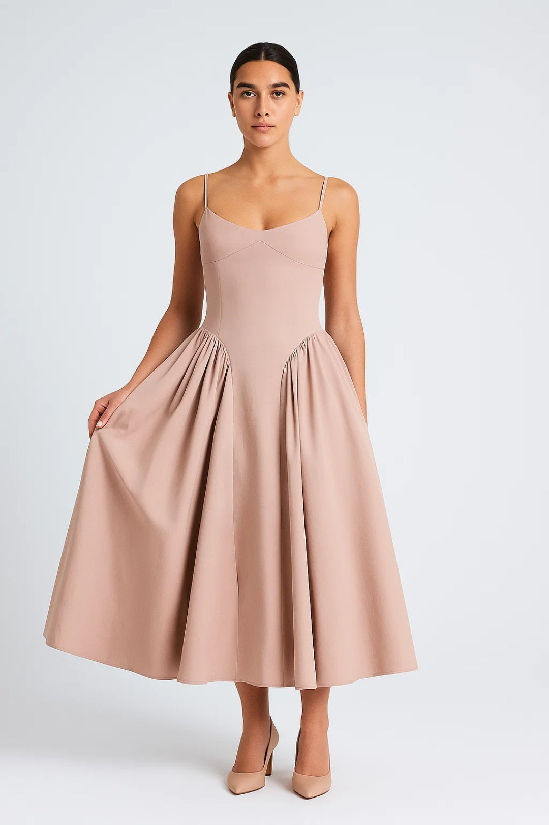 Robe Mi-Longue Cintrée | Robe Évasée à Bretelles | Légère et Respirante