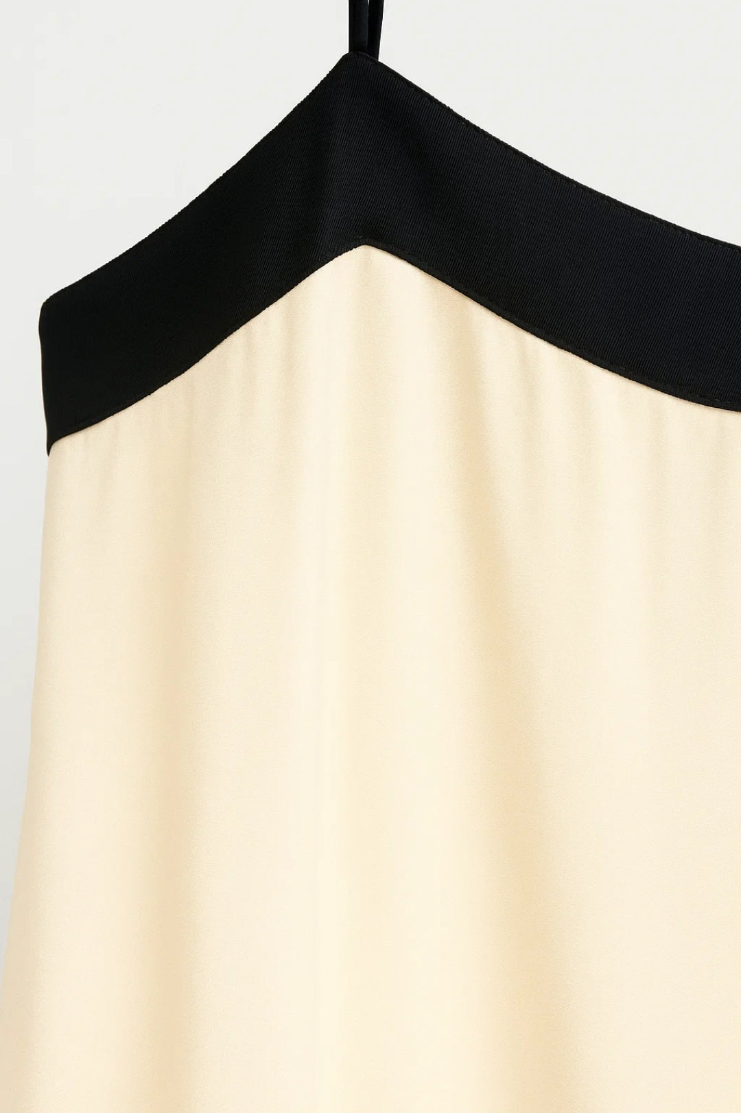 Robe longue bicolore | Robe fluide à fines bretelles | Légère et respirante