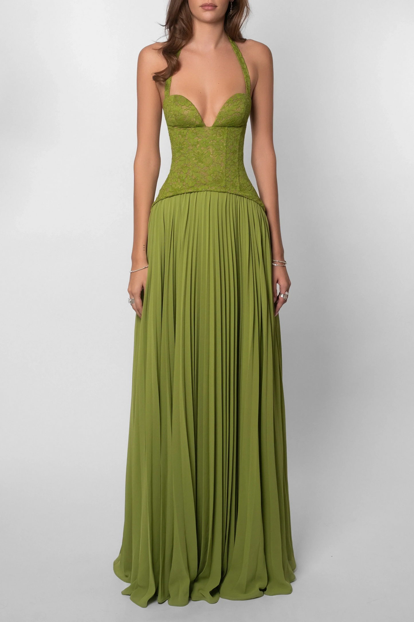 Rosalie - Robe Invitée Mariage Femme Élégante à Bretelles Croisées avec Haut Brodé et Jupe Plissée
