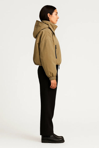 Veste Coupe-Vent Femme | Col Montant Réglable | Légère et Déperlante