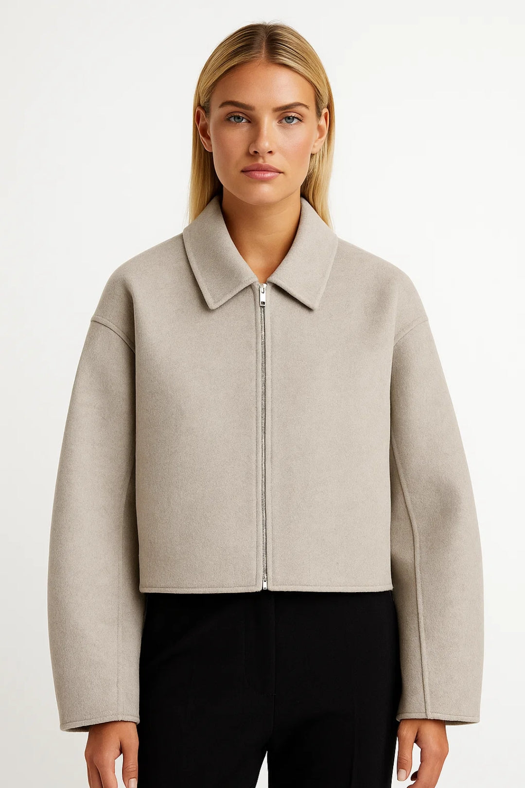 Veste Courte Minimaliste | Blouson zippé pour femme | Élégant et Moderne
