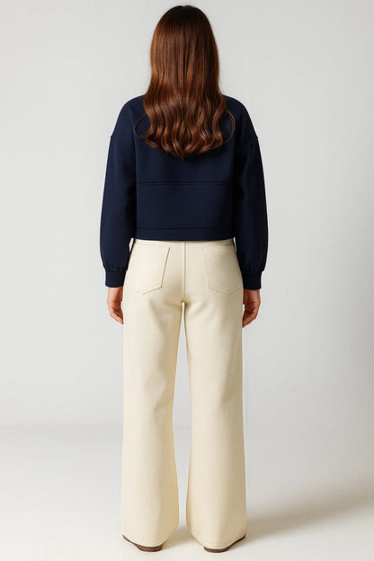 Veste courte avec poches frontales | Bleu marine | Ligne épurée et casual