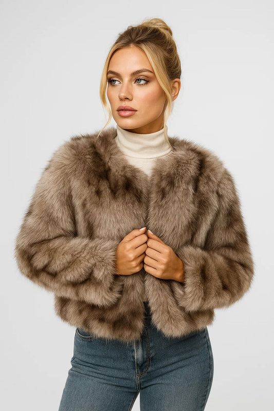 Veste courte en fausse fourrure | Manteau femme | Élégance hivernale moderne