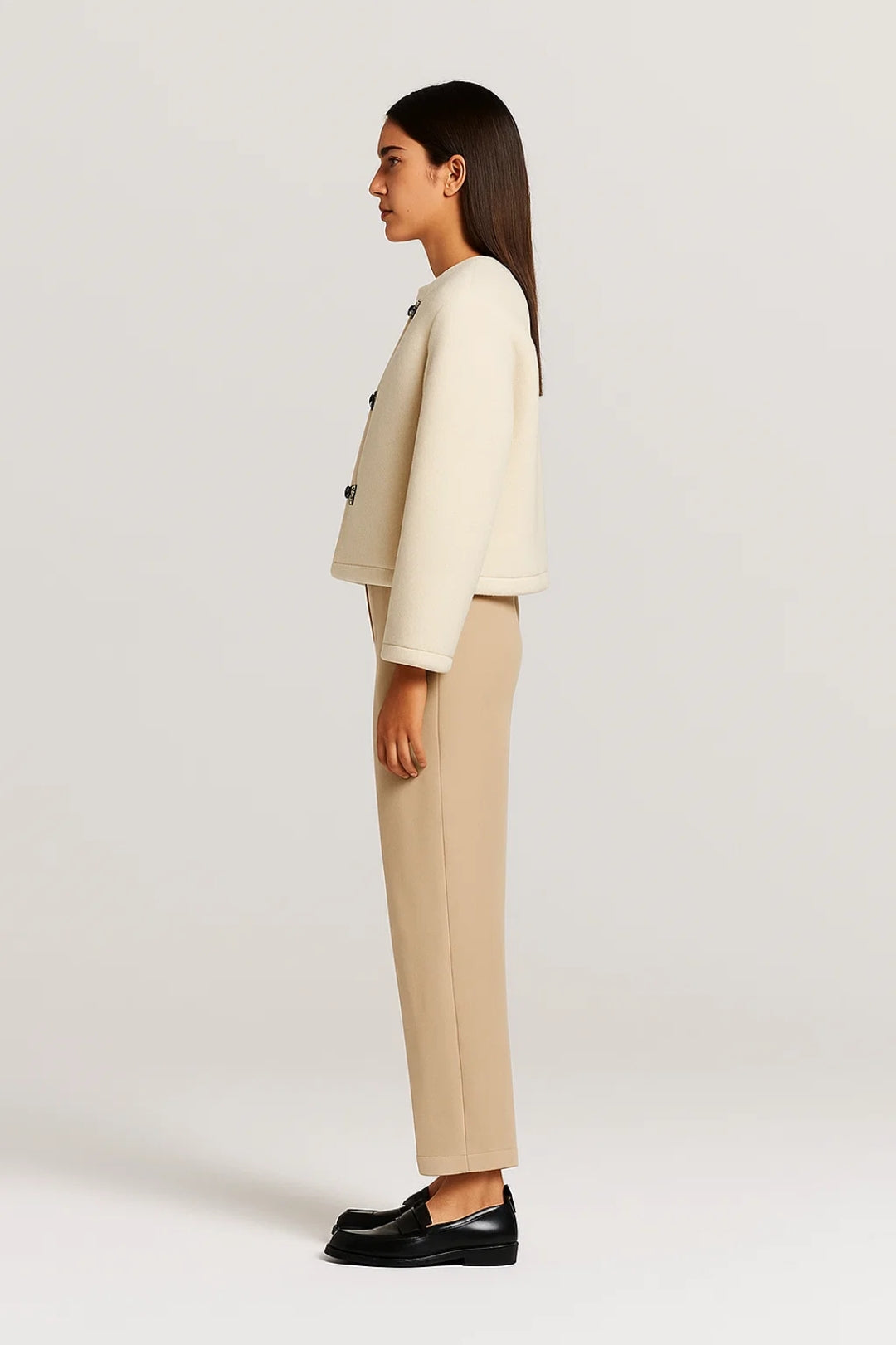 Vestes Hiver | Veste courte à attaches métalliques pour femme | Élégance minimaliste et chaude