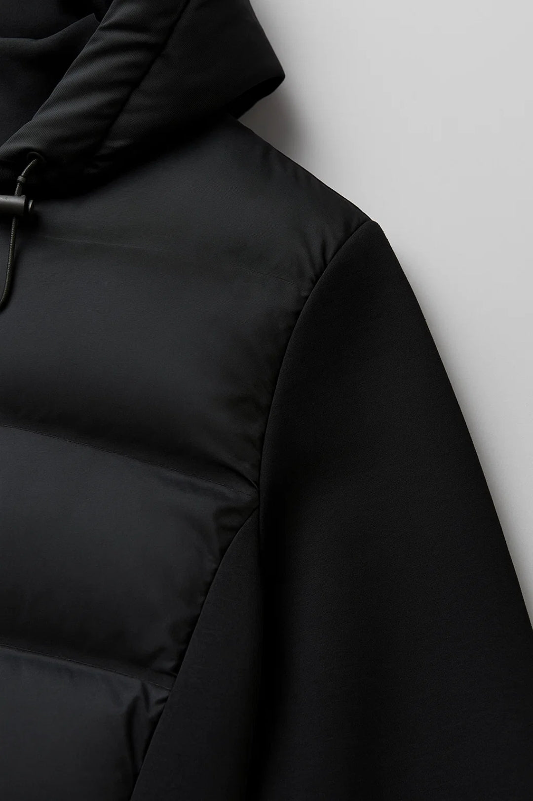 Blouson Matelassé à Capuche | Chaud et Léger | Noir