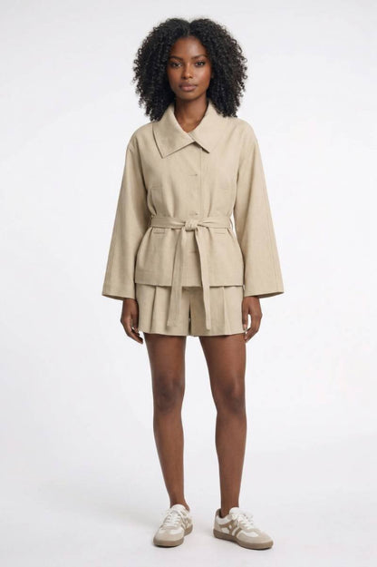 Ensemble Femme - Veste Ceinturée avec Short | Moderne — Beige