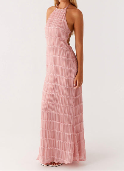 Élise - Robe Maxi Chic Invitée Mariage Femme avec Col Halter et Texture Géométrique en Relief