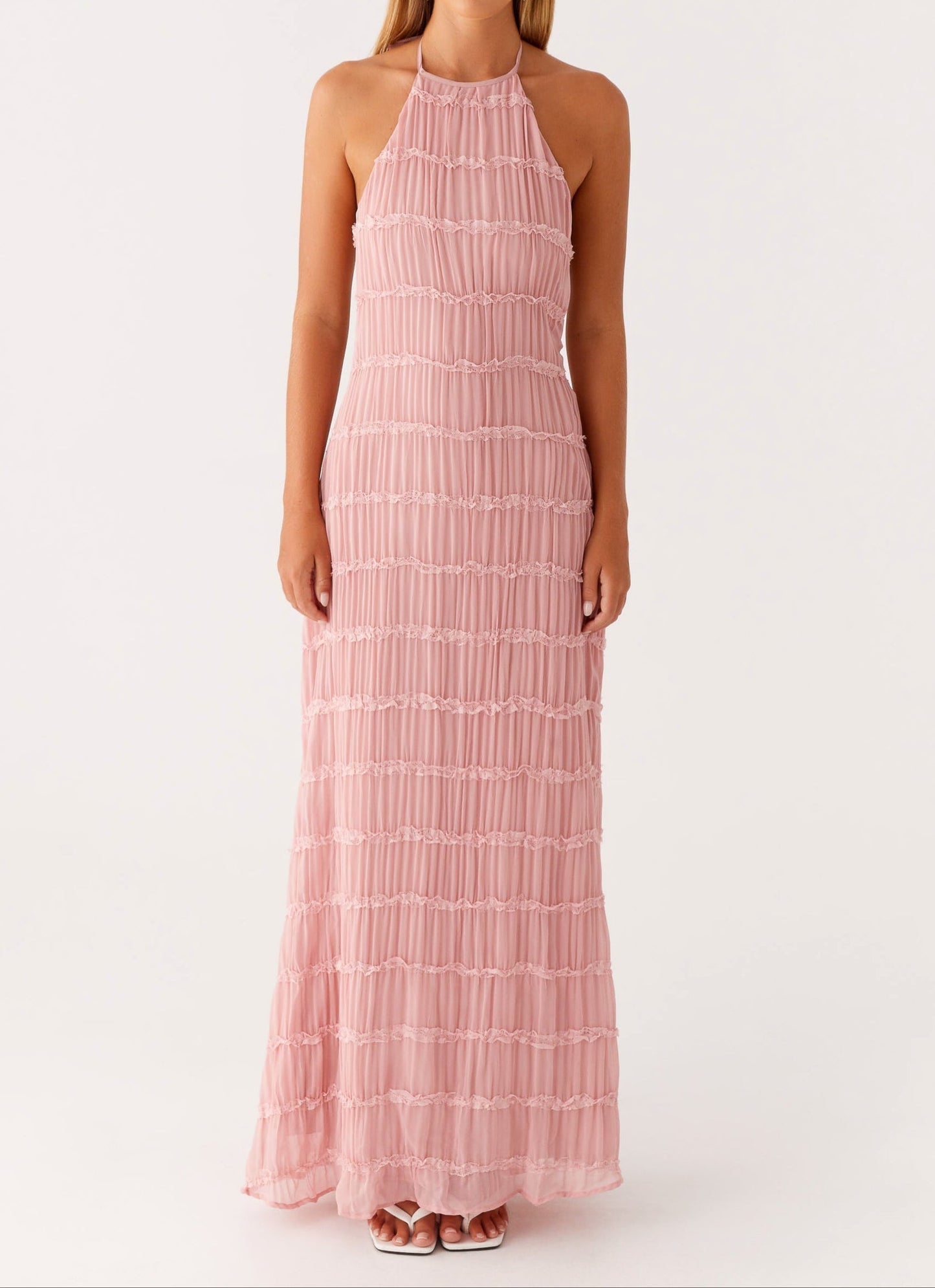 Élise - Robe Maxi Chic Invitée Mariage Femme avec Col Halter et Texture Géométrique en Relief