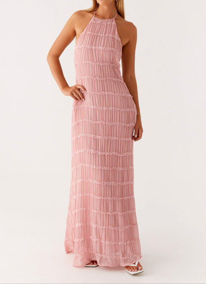 Élise - Robe Maxi Chic Invitée Mariage Femme avec Col Halter et Texture Géométrique en Relief
