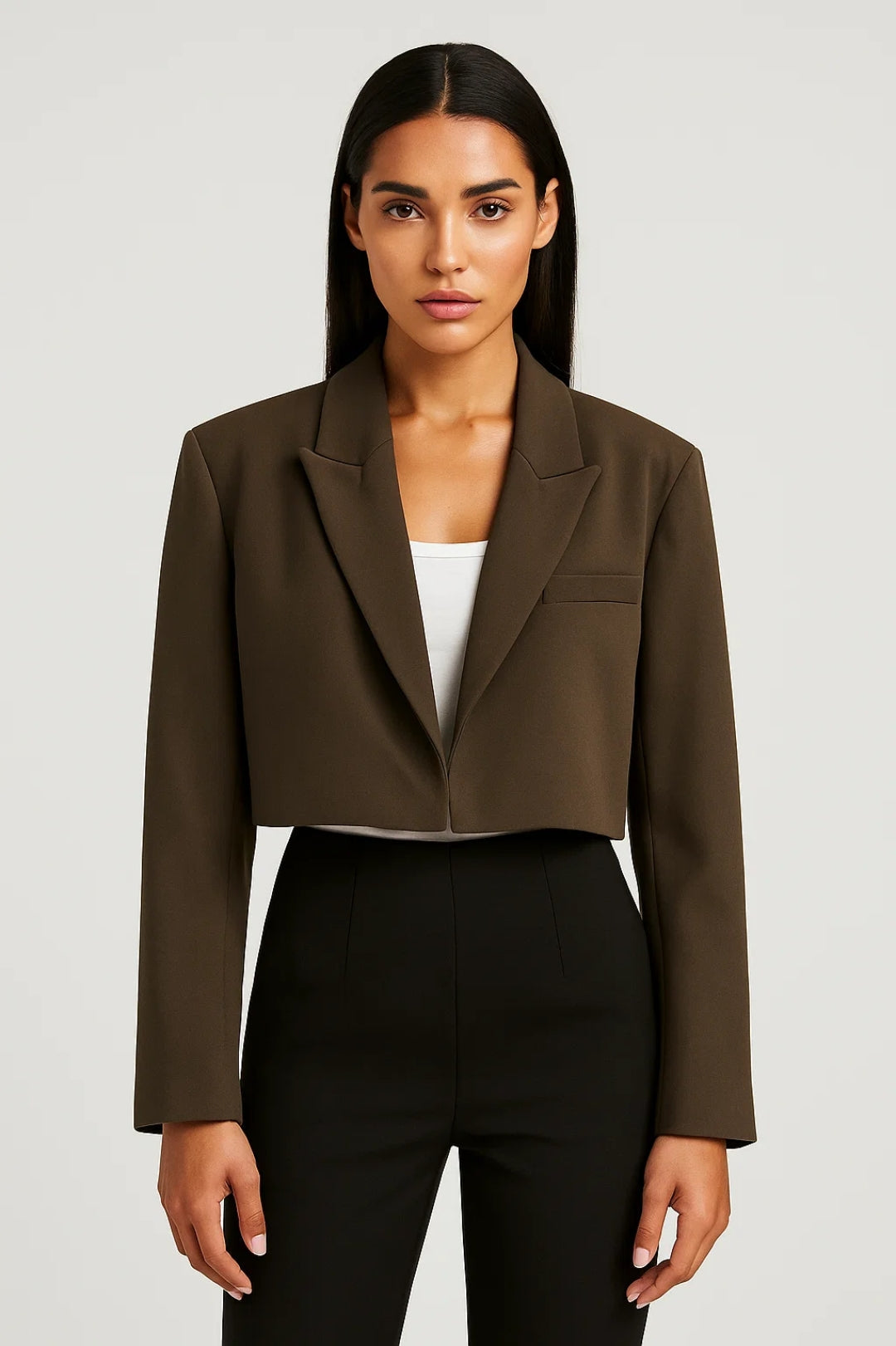Blazers Courts | Veste tailleur courte femme | Élégance moderne et structurée