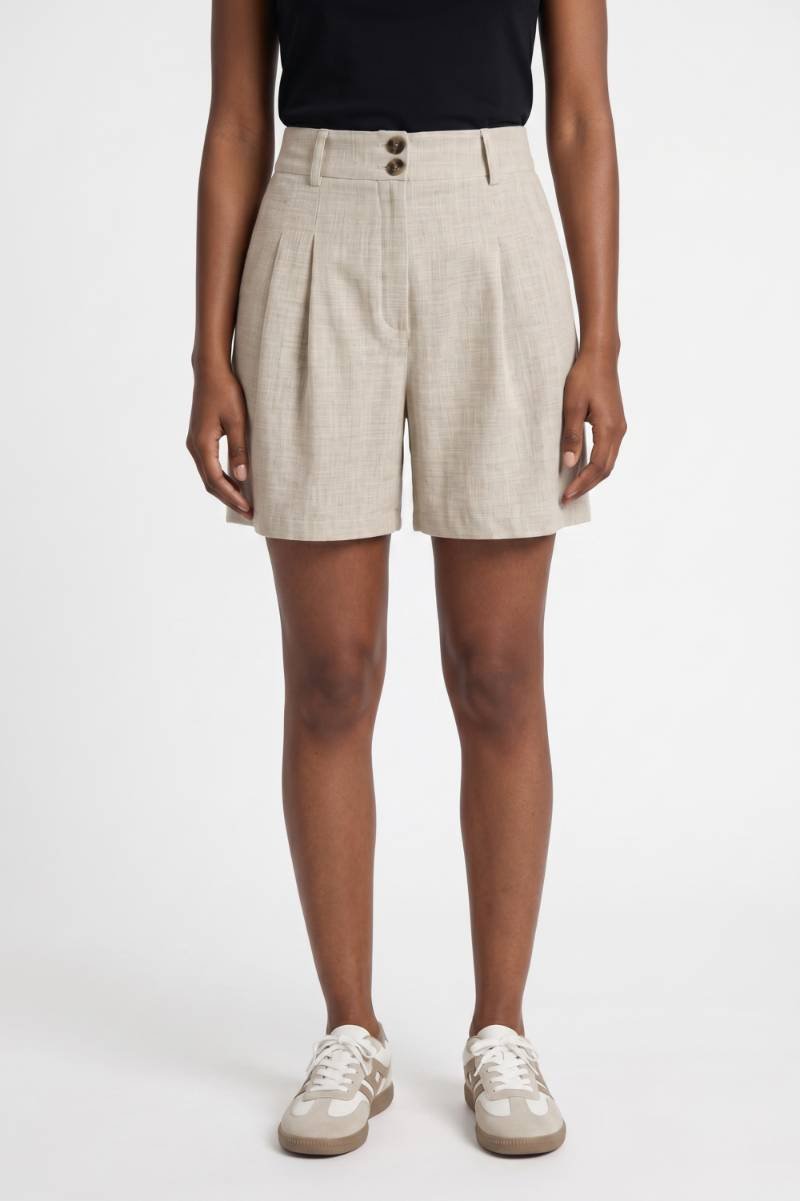 Short Femme - Taille Haute avec Plis Deux Boutons | Chic — Beige